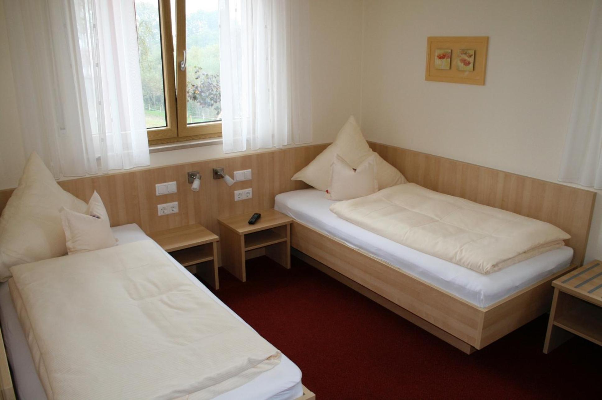 Landhotel Winter Affing エクステリア 写真